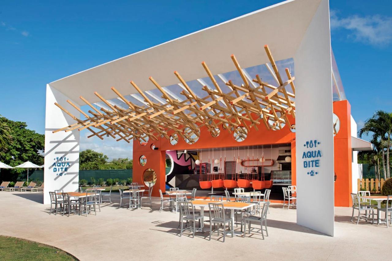 Nickelodeon Hotels & Resorts Punta Cana Exteriör bild Aqua Bite